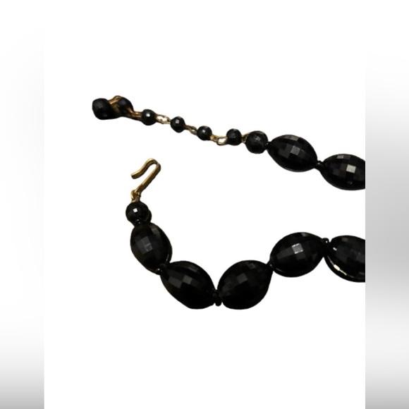 Elegant Black Bead Necklace - vintage 16” - Picture 7 of 9